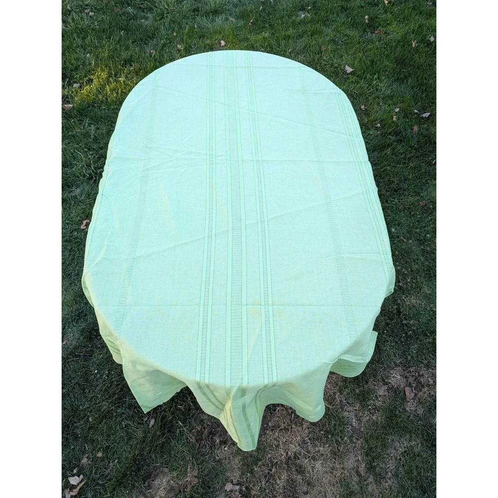 Vintage Spring Green Tablecloth Oval Woven 59